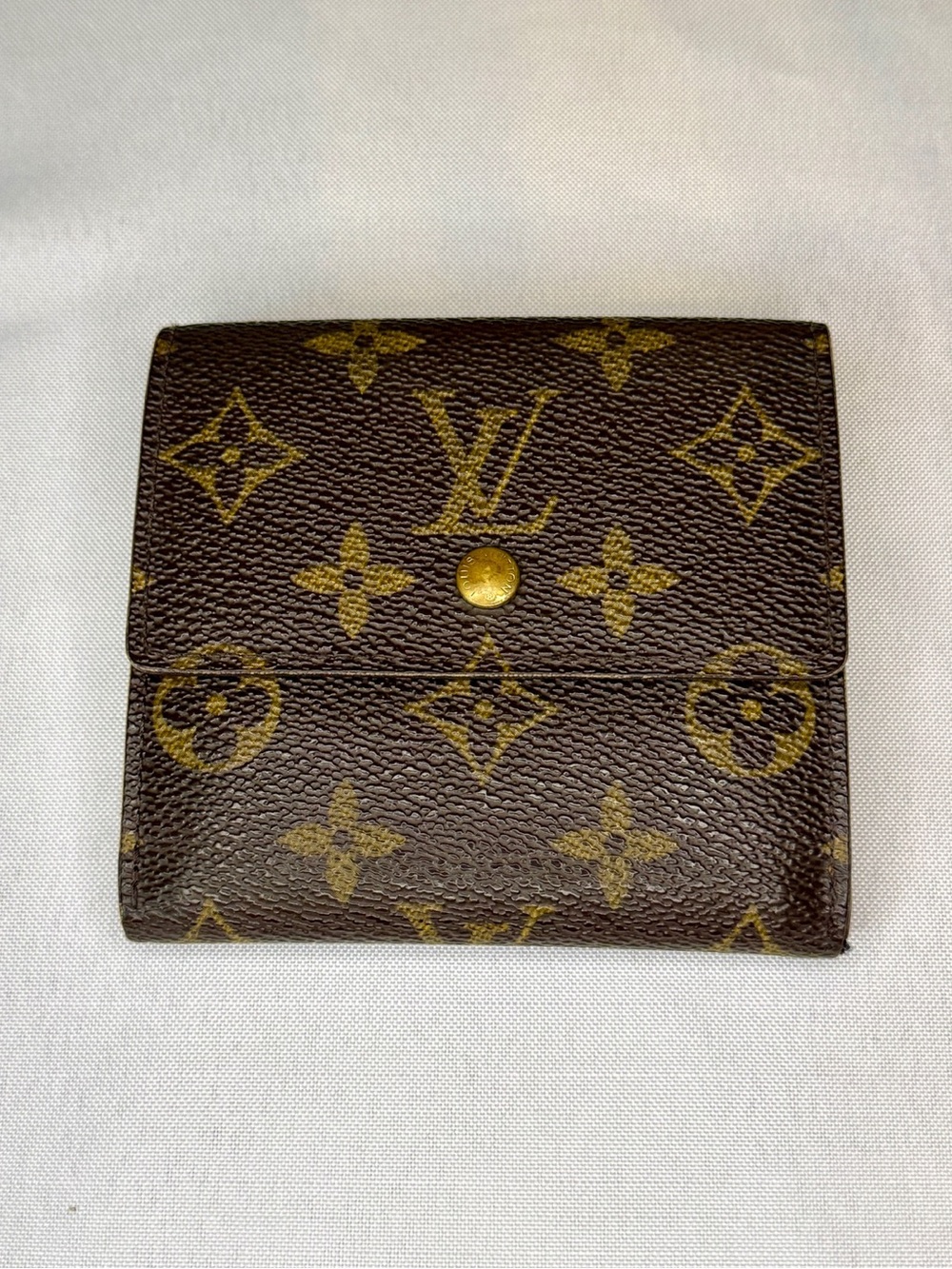 Louis Vuitton Vintage Monogram Canvas Trifold Wallet Snap Closure Wallet